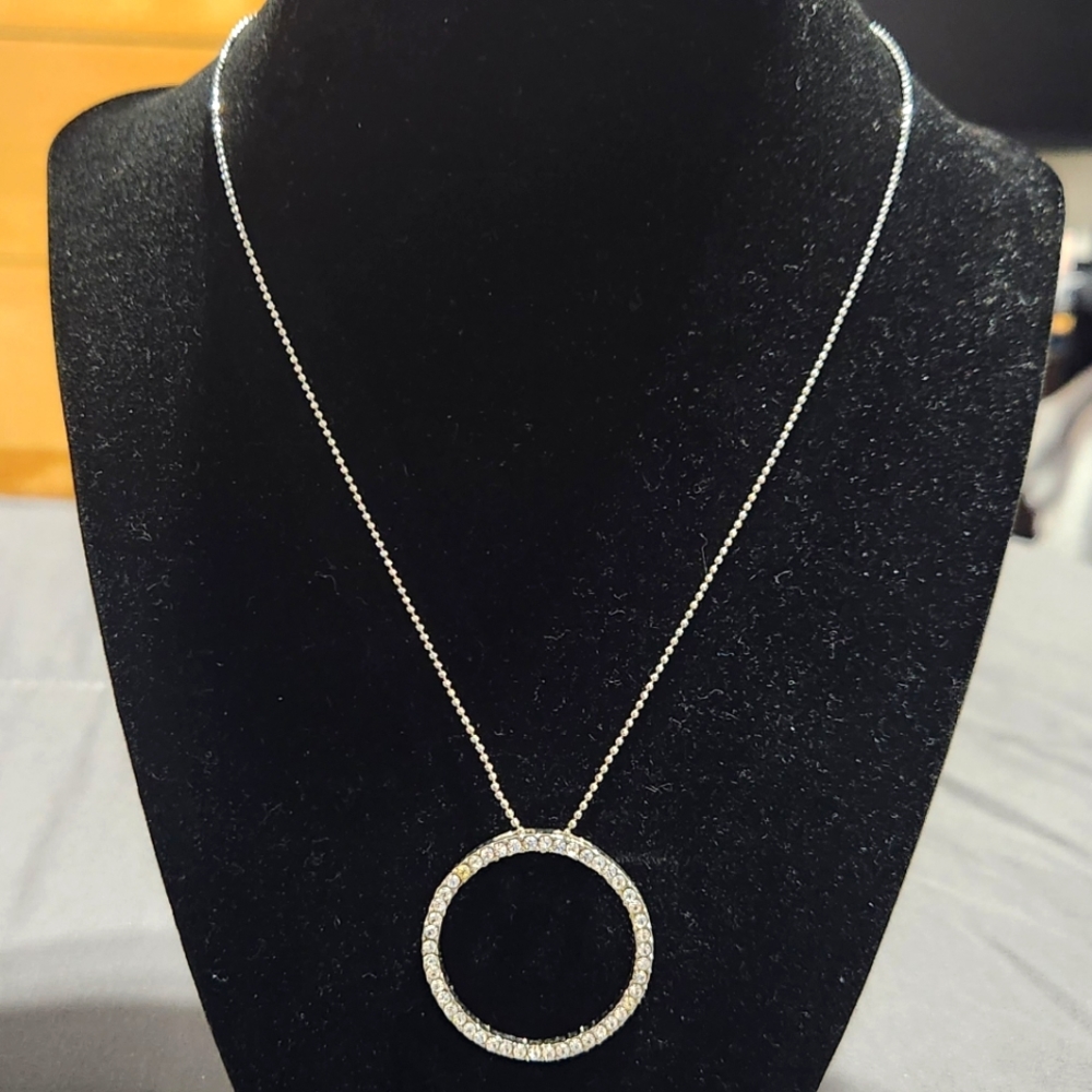 Circle Single Strand Necklace